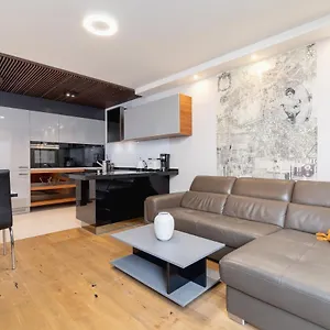 diamond-apartment.krakowhotelspoland.com/